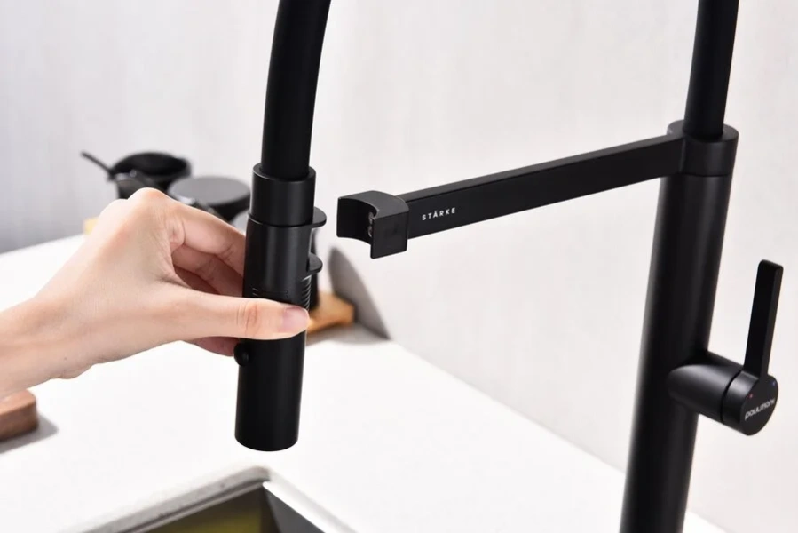 Смеситель для кухни Paulmark Leader антрацит, с поворотным изливом, с гибким изливом - фото 7