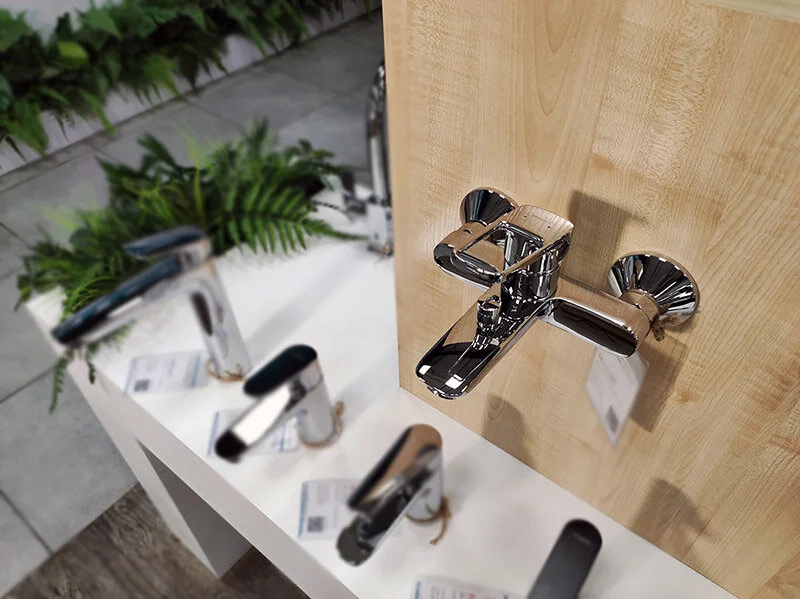 Смеситель для ванны Hansgrohe Logis Loop рукоятка петля - фото 3