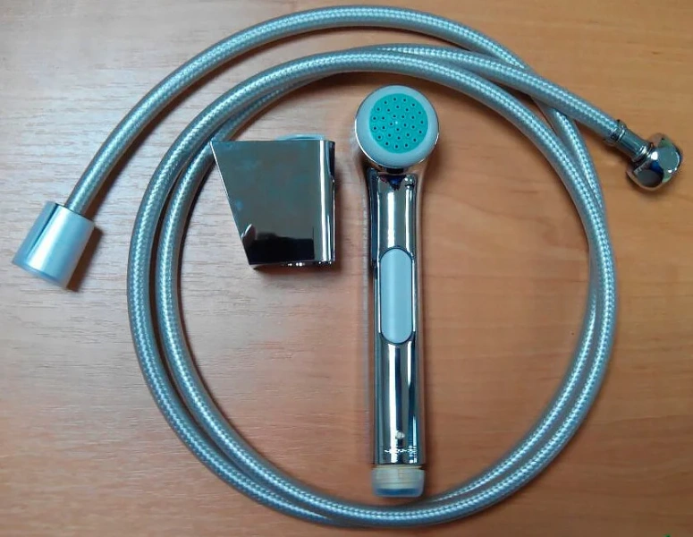 Гигиенический душ с держателем и шлангом Hansgrohe 32128 пластик - фото 3