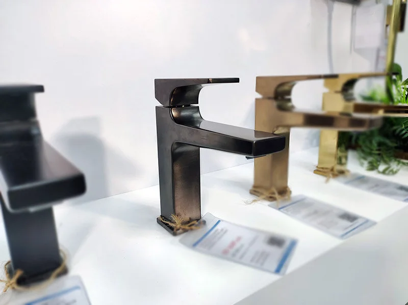 Смеситель для раковины Hansgrohe Metropol шлифованный черный хром, прямоугольная форма, с донным клапаном - фото 5