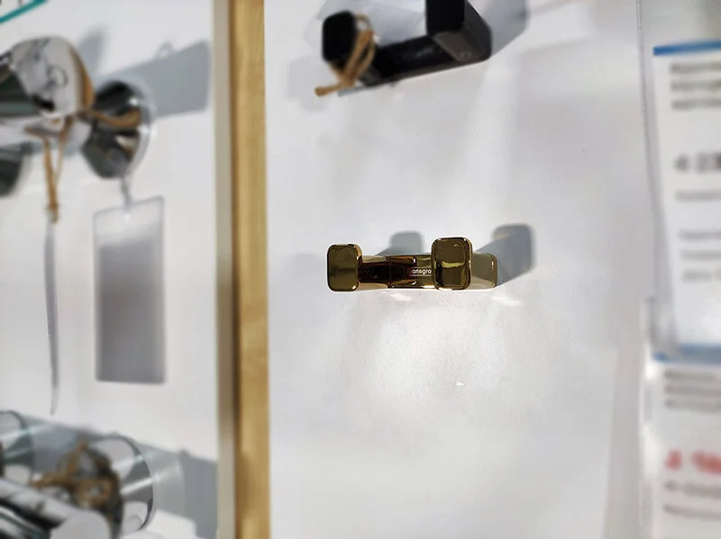 Крючок для ванной Hansgrohe AddStoris полированное золото, настенные - фото 5