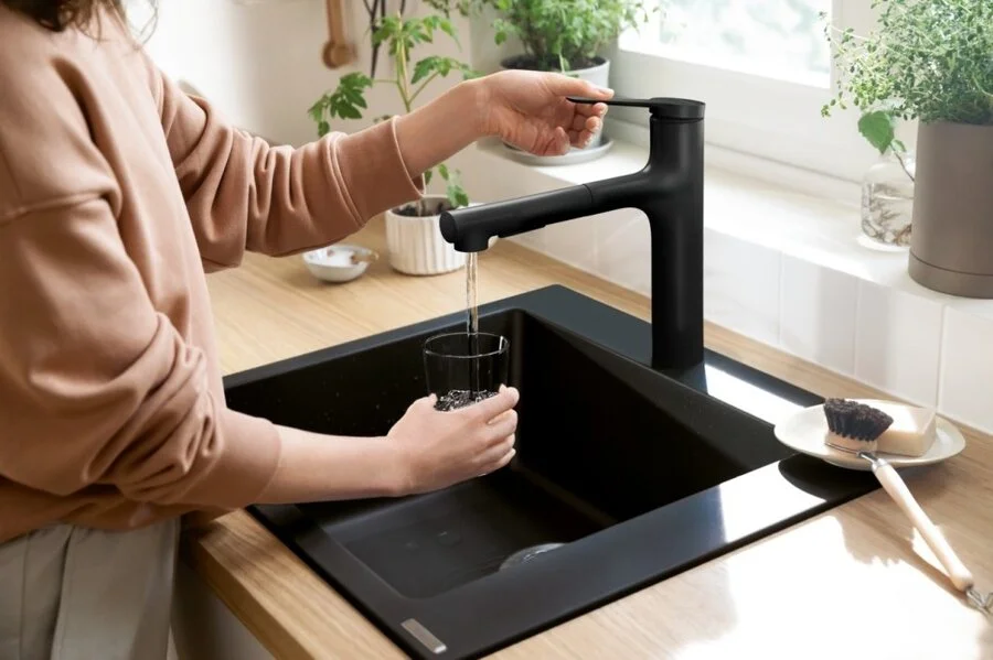 Смеситель для кухни Hansgrohe Zesis M33 черный матовый, черные - фото 4