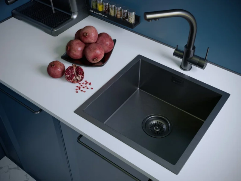 Смеситель для кухни Paulmark Essen вороненая сталь, в наличии - фото 10