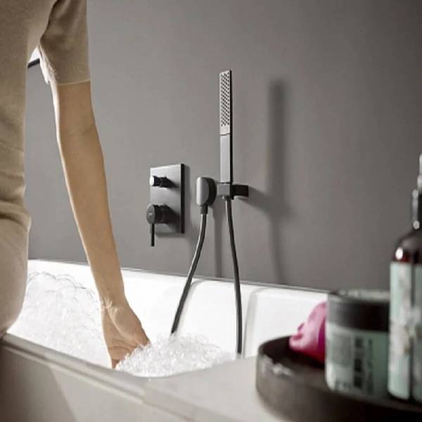 Смеситель для душа Hansgrohe Finoris черный матовый - фото 3