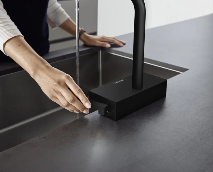 Смеситель для кухни Hansgrohe Aquno Select M81 черный матовый, черные - фото 4