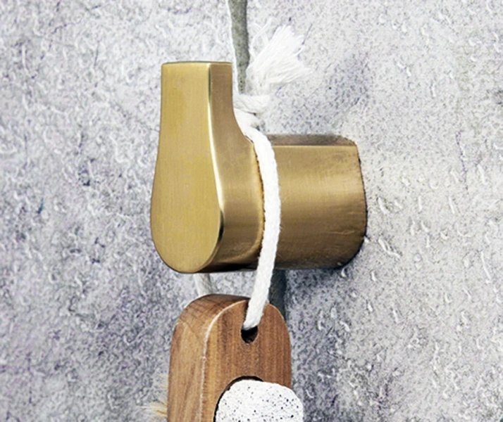 Крючок для ванной WasserKRAFT Aisch матовое золото - фото 3