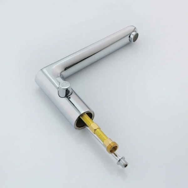 Смеситель для ванны Акватек Ника хром, из латуни, округлая форма, с душевой лейкой - фото 5