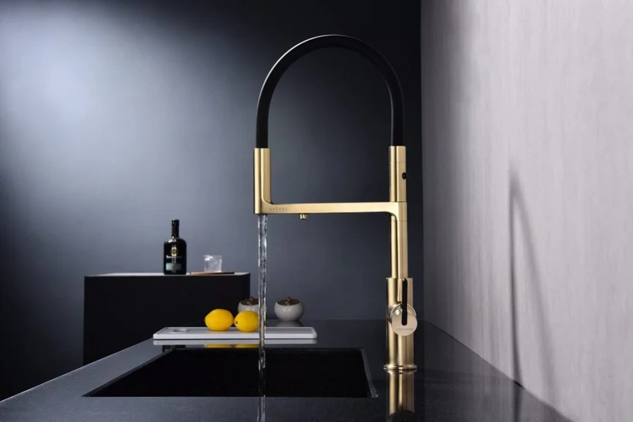 Смеситель для питьевой воды Paulmark Tornado светлое брашированное золото, на мойку, на столешницу - фото 6