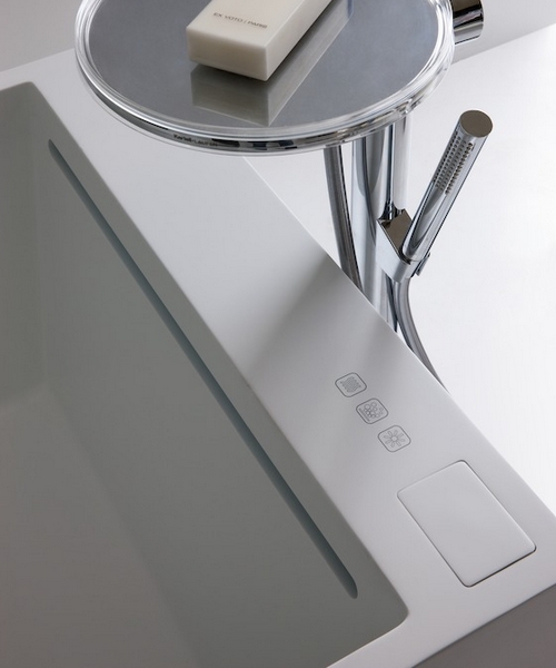 Ванна из материала Sentec Laufen Kartell 170х86 см с подсветкой перелива, современныe, hi-tech - фото 3