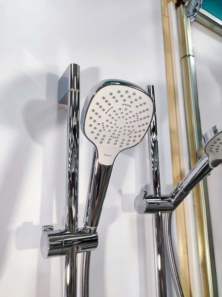 Душевой гарнитур Hansgrohe Croma Select E белый/хром, современные, hi-tech index_1 - фото 9