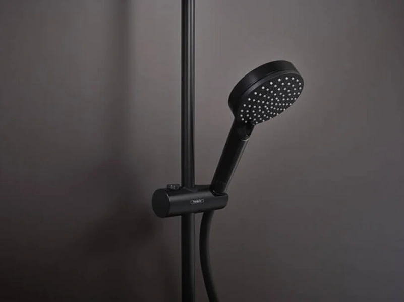 Душевая стойка Hansgrohe Vernis Shape черная матовая - фото 4