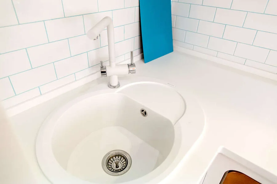 Мойка для кухни Omoikiri Sakaime 60E-WH 60 см белая, врезные - фото 2