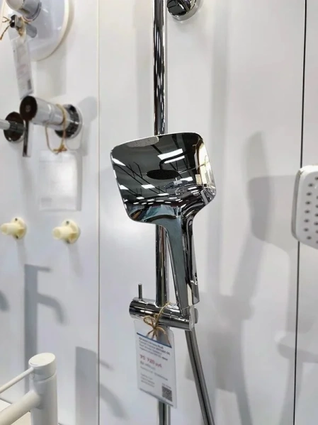 Душевая стойка Kludi Cockpit с термостатом, в наличии - фото 9