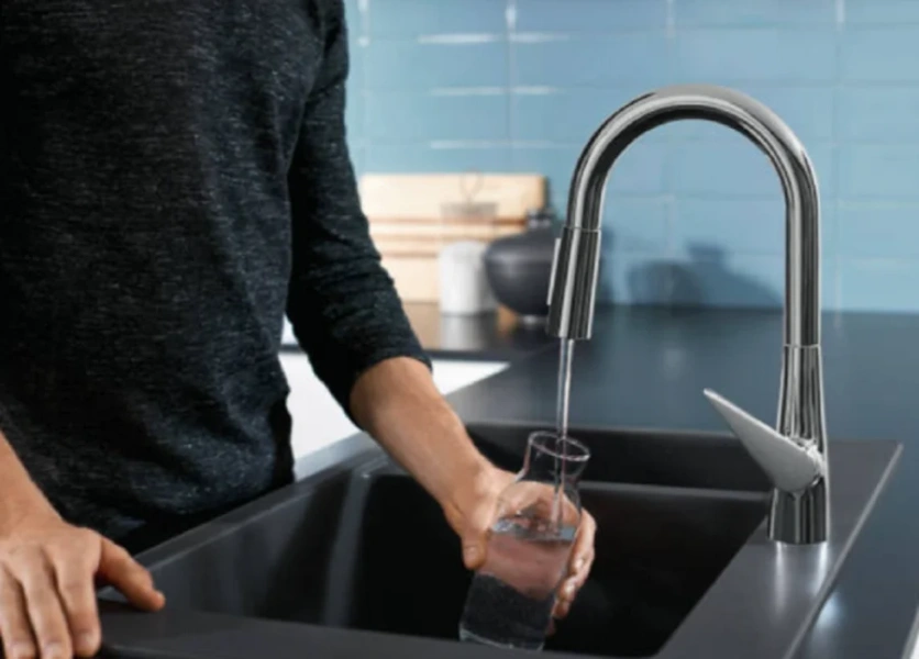 Смеситель для кухни Hansgrohe Talis 73851 с выдвижным изливом (детальная фотография), современные, hi-tech