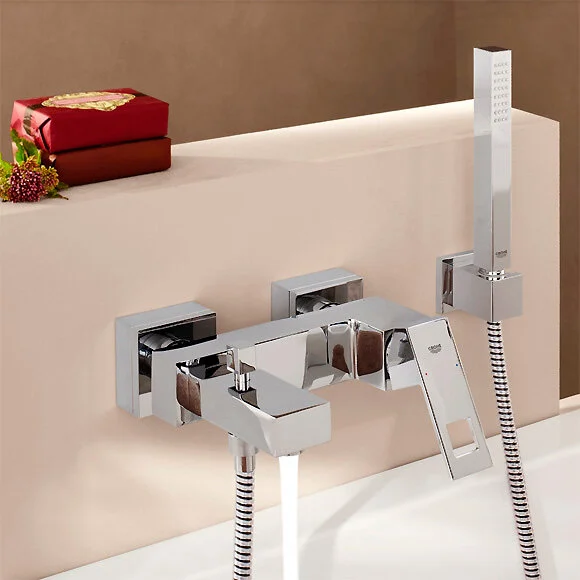 Смеситель для ванны Grohe Eurocube 23140000 (детальная фотография), хром