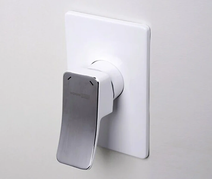 Гигиенический душ со смесителем WasserKRAFT Aller хром/белый A010657WHITE (детальная фотография), полный комплект со смесителем