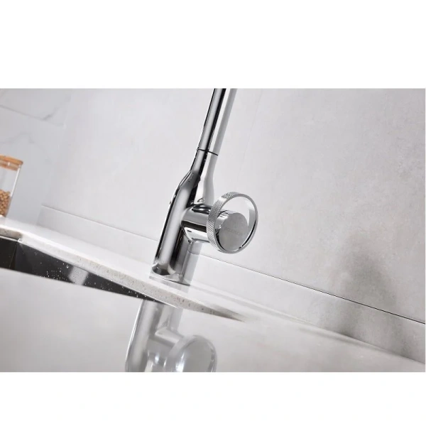 Смеситель для кухни Paulmark Urban Ur213104 с выдвижным изливом (детальная фотография), с 1 монтажным отверстием