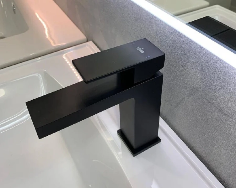 Смеситель для раковины Timo Selene черный 2061/03F (детальная фотография), черные