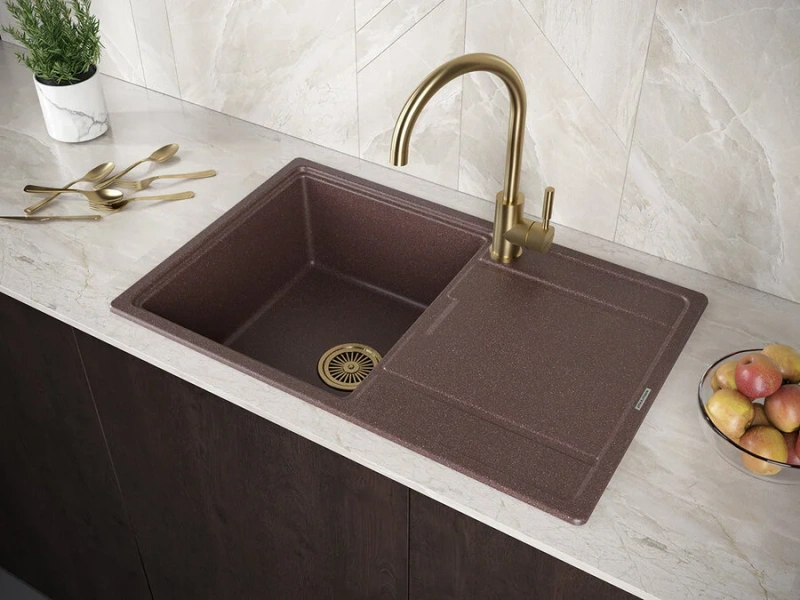 Смеситель для кухни Paulmark Holstein бронза Ho212063-BR (детальная фотография), современные, hi-tech