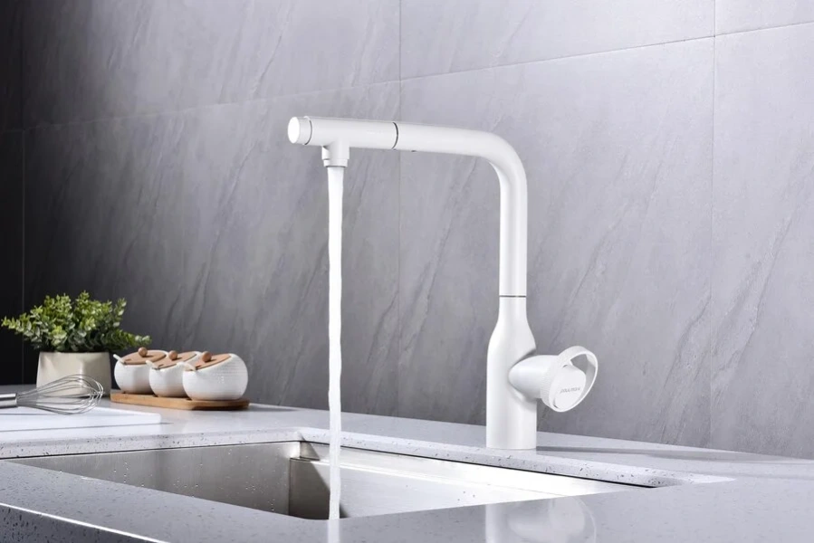 Смеситель для кухни Paulmark Urban белый матовый Ur213104-431 (детальная фотография), высокие, округлая форма, для питьевой воды с фильтром