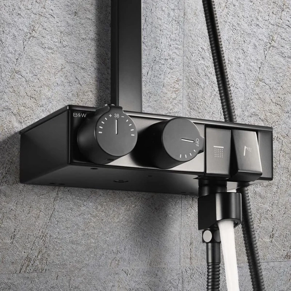 Душевая стойка Black&White Universe черная матовая 7855ВU (детальная фотография), черные