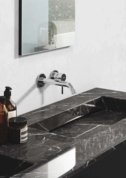 Смеситель для раковины Kludi Bozz 38244 настенный (детальная фотография), округлая форма