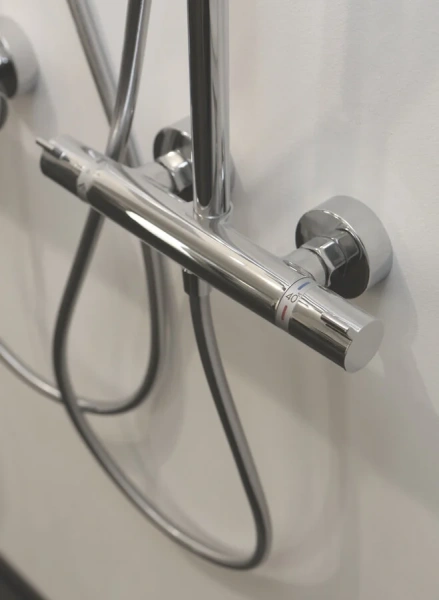 Душевая стойка Hansgrohe Raindance Select S белый/хром 27129400 (детальная фотография), с тропическим душем