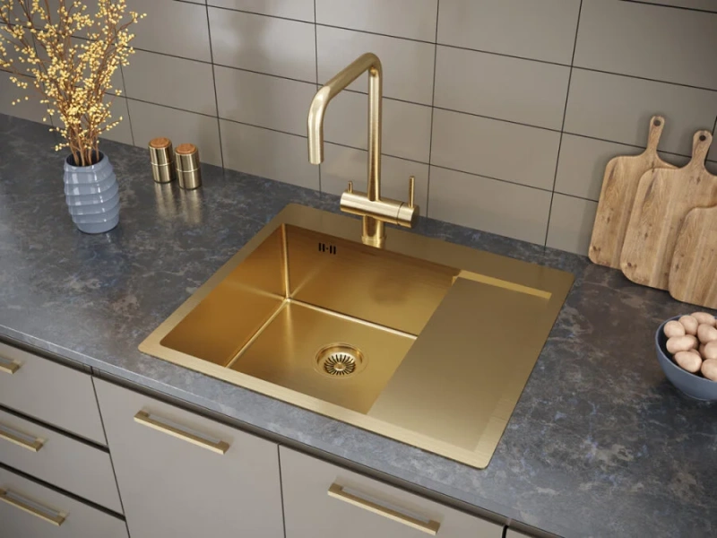 Мойка для кухни Paulmark Flank 59 см брашированное золото, правосторонняя PM225951-BGR (детальная фотография), прямоугольной формы