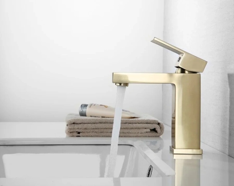 Смеситель для раковины Abber Daheim золото матовое AF8210G (детальная фотография), золото