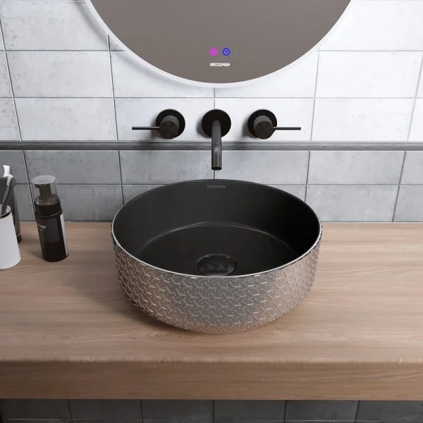 Раковина Grossman Color 35.5 см серебро/черная с геометричной текстурой GR-5010SBR (детальная фотография), накладные (на столешницу)