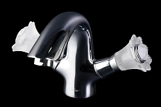 Смеситель для раковины Boheme Camelia двухвентильный