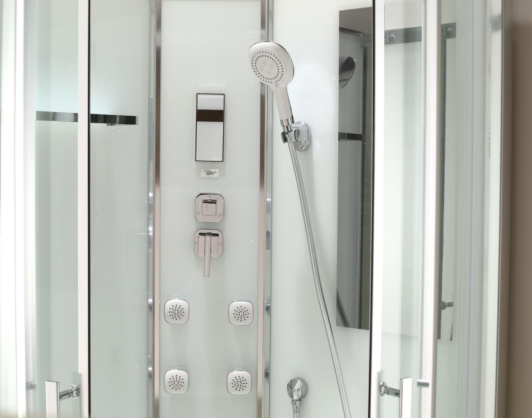 Душевая кабина Black&White Galaxy G5501 100x100 см профиль хром 5501100 (детальная фотография), угловые, с гидромассажем, c тропическим душем, с вентиляцией, с крышей, с радио