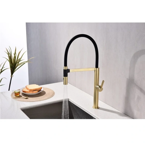 Смеситель для кухни Paulmark Halt светлое брашированное золото Ha214021-SBG (детальная фотография), современные, hi-tech