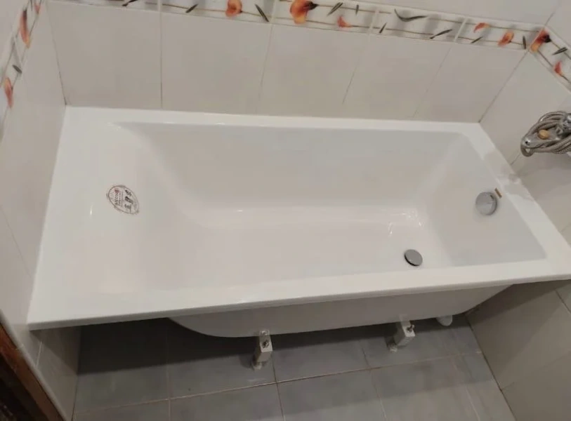 Ванна из литьевого мрамора Radianse Лазурь-1 150 x 70 см, белый, Лазурь-1 R-1500/700 (детальная фотография), без гидромассажа