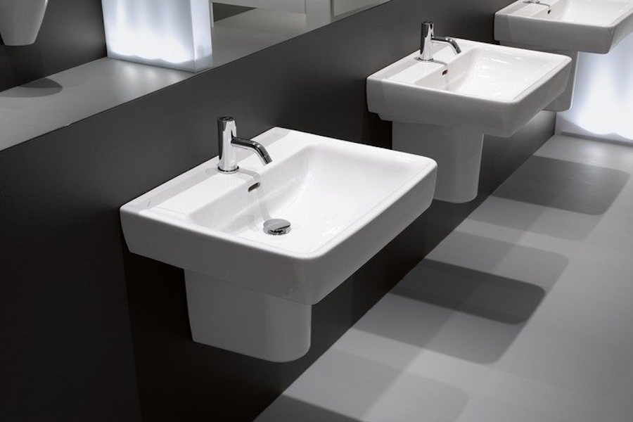 Раковина Laufen Pro 60 см с 1 отверстием для смесителя 8.1895.2.000.104.1 (детальная фотография), прямоугольной формы, тюльпан