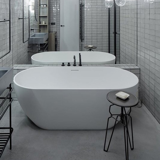 Ванна из литьевого мрамора Riho Bilbao 150х75 см белая B119001105 (детальная фотография), без гидромассажа, маленькие