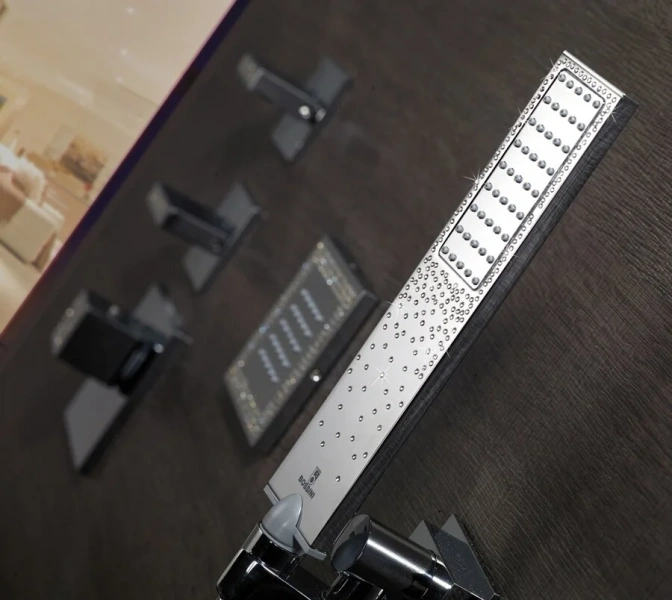 Душевой комплект Bossini Flat One хром C13001.030 (детальная фотография), современные, hi-tech