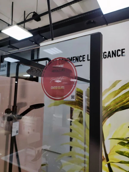 Душевая перегородка Jacob Delafon Contra 90 см профиль черный стекло прозрачное E22W90-BLV (детальная фотография), 90 см