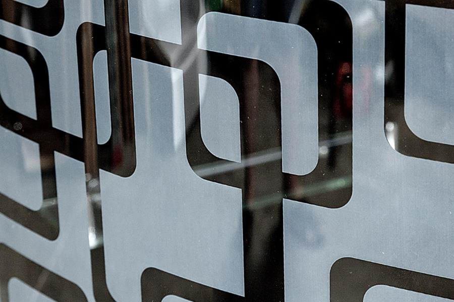 Душевая кабина Deto BM 90х90 см без крыши BM1590NBLACK (детальная фотография), с раздвижными дверьми