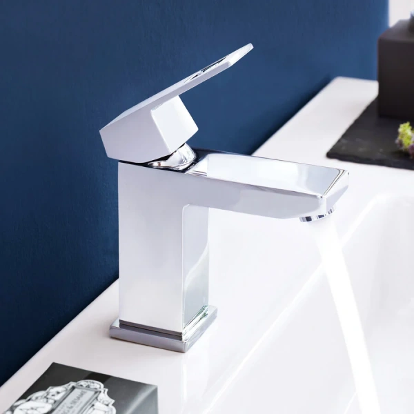 Смеситель для раковины Grohe Eurocube 23132000 (детальная фотография), современные, hi-tech