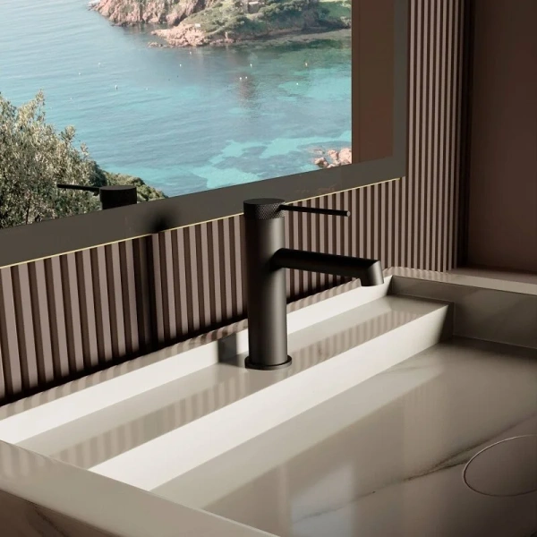 Смеситель для раковины Vincea Rim черный матовый VBF-2RM1MB (детальная фотография), современные, hi-tech