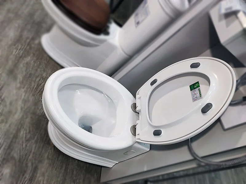 Смеситель для раковины WasserKRAFT Dinkel хром 5803 (детальная фотография), из латуни, недорогие, прямоугольная форма