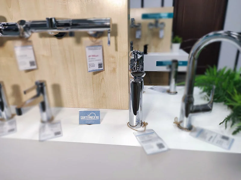 Смеситель для раковины Hansgrohe Novus хром 71123000 (детальная фотография), с 1 монтажным отверстием