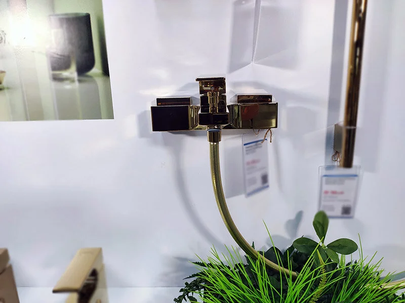 Смеситель для ванны Hansgrohe Metropol полированное золото 32540990 (детальная фотография), современные, hi-tech
