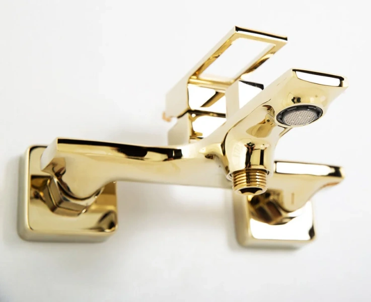 Смеситель для ванны BelBagno Luce золото LUC-VAS-ORO (детальная фотография), из латуни, недорогие, прямоугольная форма