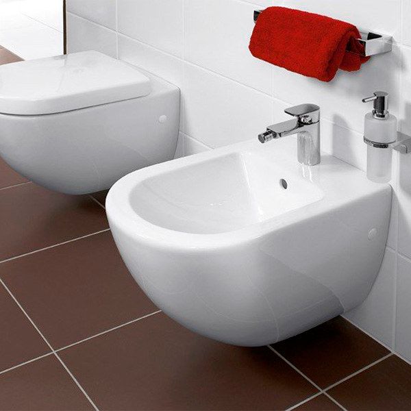 Биде подвесное Villeroy & Boch Subway 2.0 белое, с горизонтальным выпуском 54060001 (детальная фотография), современные, hi-tech