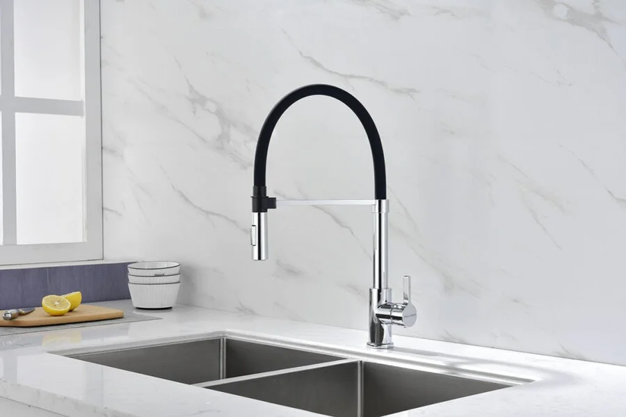 Смеситель для кухни Paulmark Halt Ha214021 с гибким изливом (детальная фотография), в наличии, нет в наличии