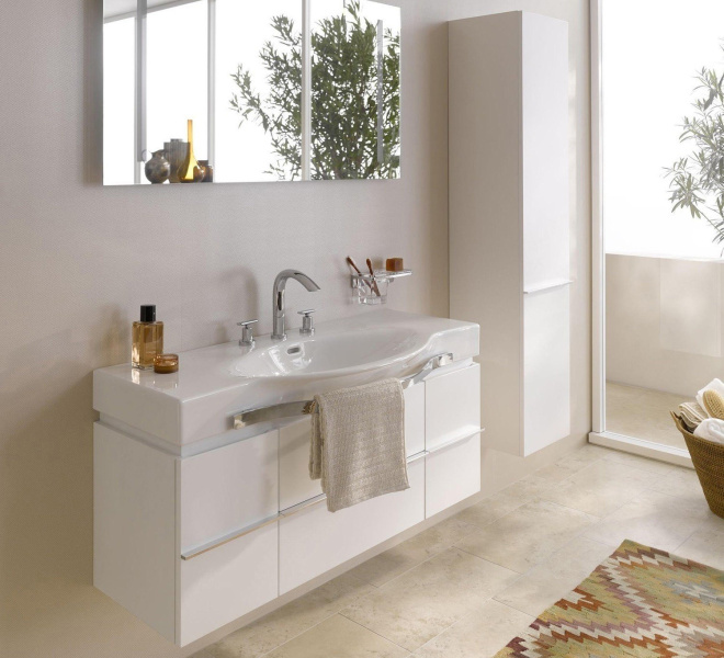 Раковина Laufen Palace 120 см с 3 отверстиями для смесителя 8.1270.4.000.108.1 (детальная фотография), подвесные, пристенные