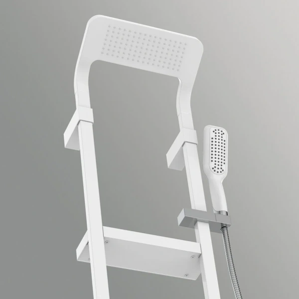 Душевая панель Black&White Seasons латунь (детальная фотография), настенные