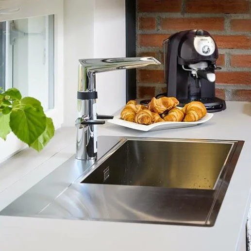 Смеситель для кухни бесконтактный Oras Optima 2720F (детальная фотография), хром